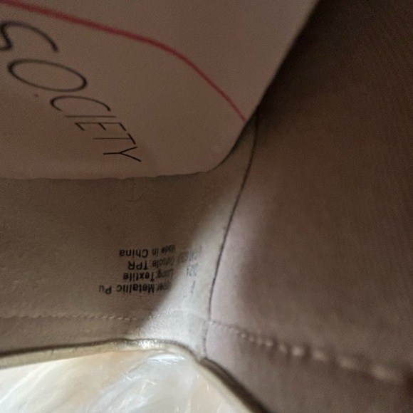 Gold Loafers - Picture 4 of 4